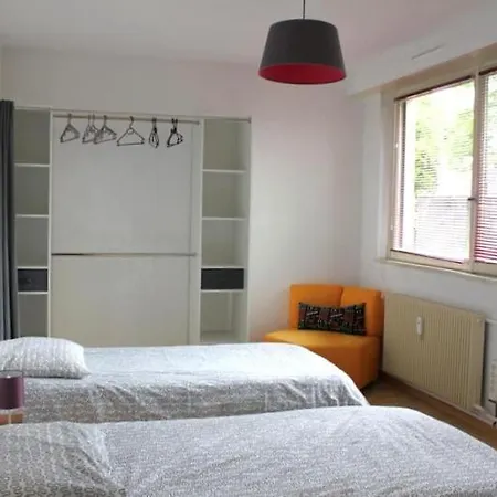 Spacieux 4 Pieces Centre De アパート