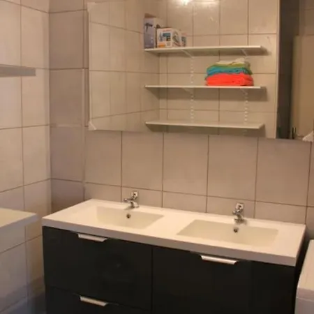 Spacieux 4 Pieces Centre De アパート ミュルーズ